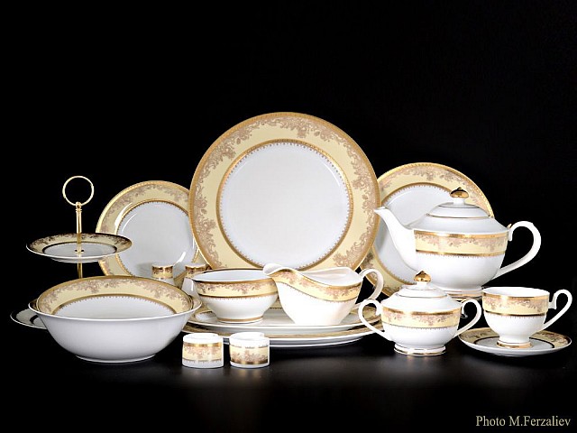 Чайно-столовый сервиз Ренессанс Karosa на 12 персон 81 предмет
