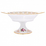 Блюдо овальное на ножке Queen's Crown Роза перламутр 31 см