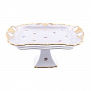 Поднос на ножке Queen's Crown Мелкие цветы 30*25