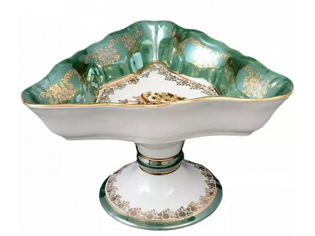 Салатник треугольный 19 см на ножке Корона Queens Crown Охота зеленая