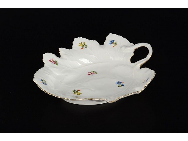 Салатник Лепесток 22 см Мелкие цветы отводка золото Корона Queens Crown