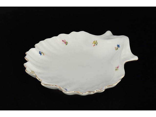 Блюдо ракушка 24 см Мелкие цветы отводка золото Корона Queens Crown