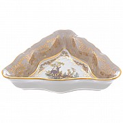 Салатник треугольный 19 см Queen's Crown Охота Бежевая