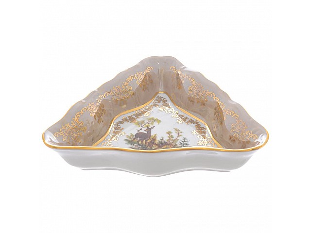 Салатник треугольный 19 см Queen's Crown Охота Бежевая