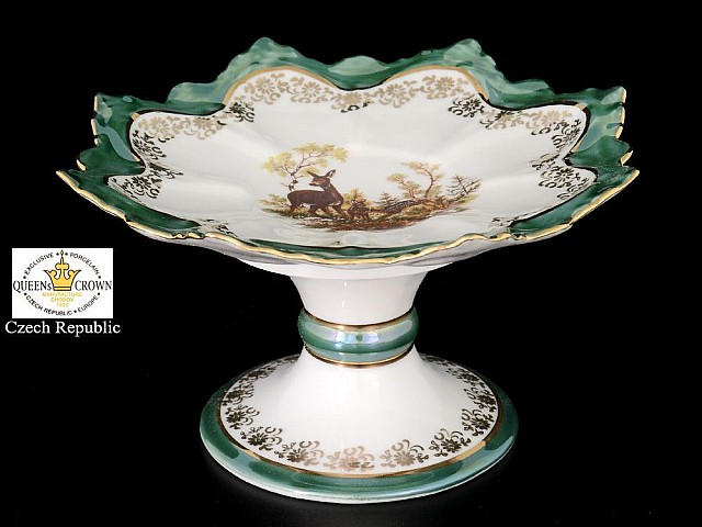 Конфетница Охота зеленая Корона Queens Crown на ножке 17 см