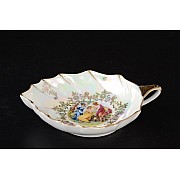 Салатник Лепесток 16 см Мадонна перламутр Корона Queens Crown