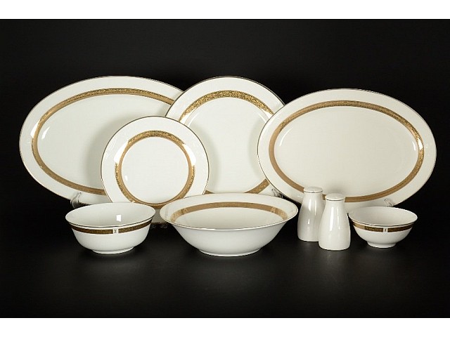 Столовый сервиз Золотая полоса Royal на 12 персон 46 предметов