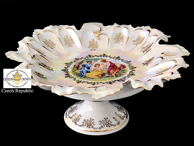 Ваза для фруктов 35 см на ножке Мадонна перламутр Корона Queens Crown