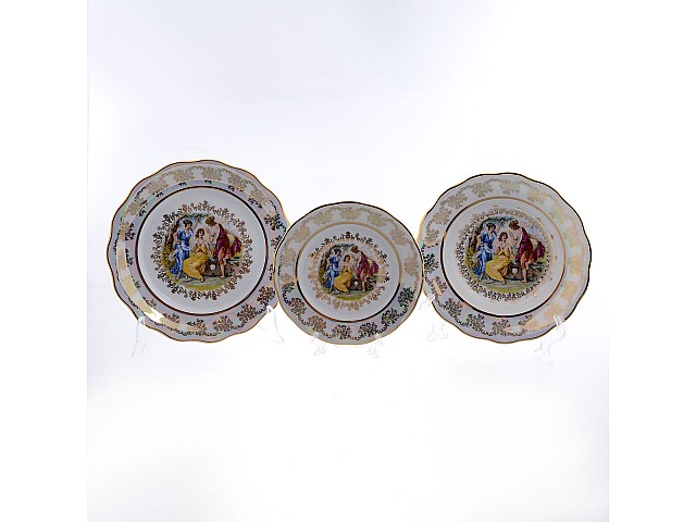 Набор тарелок Мадонна перламутр Корона на 6 персон 18 шт