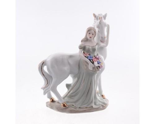 Статуэтка керамическая Девушка и лошадь Royal Classics 22 см
