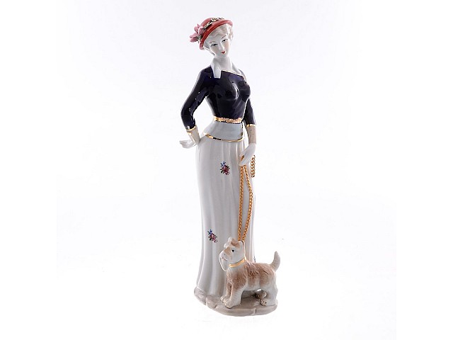 Статуэтка керамическая Девушка в красной шляпе Royal Classics 31 см