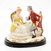 Статуэтка на деревянной подставке 26х30