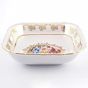 Салатник квадратный 25 см Мадонна перламутр Корона Queens Crown