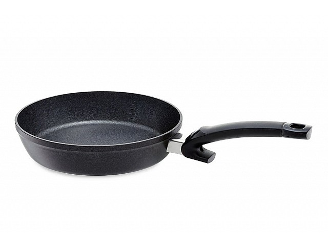 Сковорода Fissler Adamant Comfort 24см