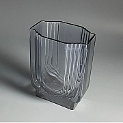 Декоративная ваза для цветов 21 см прямоугольная Vase Lenardi серая