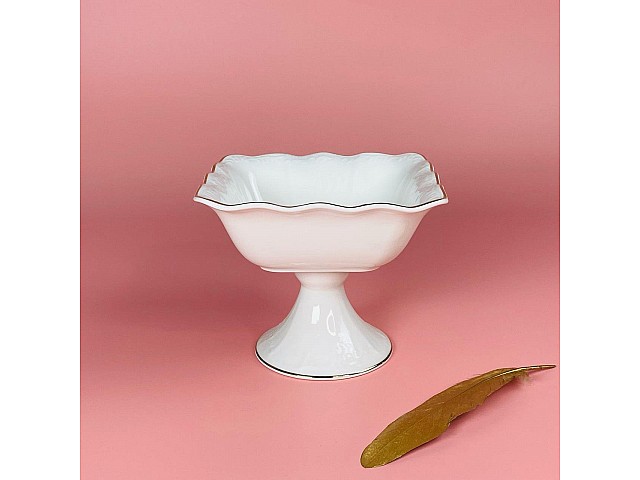 Квадратная фруктовница 18 см на ножке Агата Lenardi