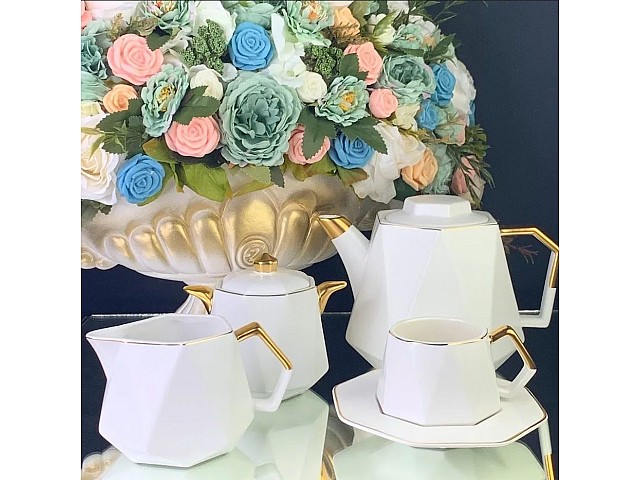 Чайный сервиз Lenardi Грани белый 17 предметов 220 мл