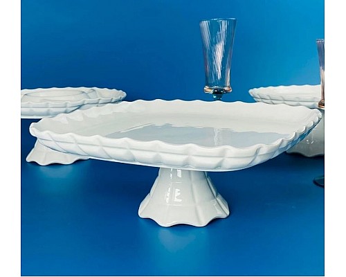 Квадратное блюдо 30,5х12 см на ножке Корнелия Lenardi