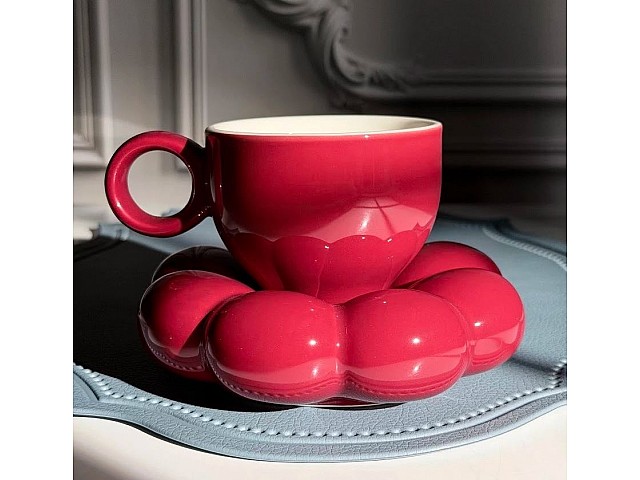 Чашка 220 мл с блюдцем Pillow Lenardi красная