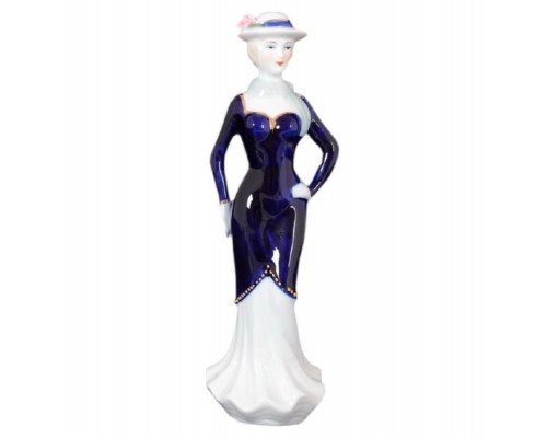 Статуэтка керамическая Девушка в шарфе Royal Classics 21 см